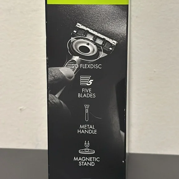 Gillette Labs Razor - Picture 2 of 3